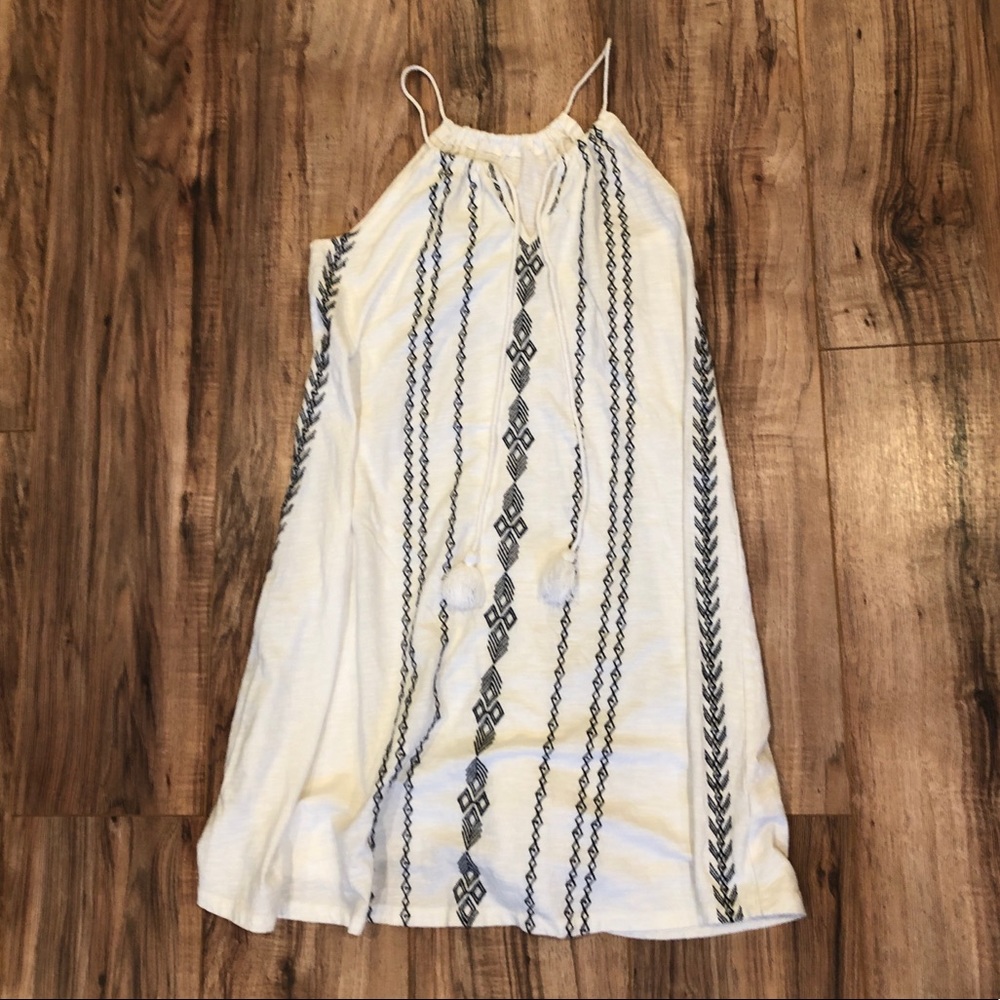 Perfect Light and Loose White Summer Merona Dress